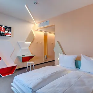 3* Ξενοδοχείο Meininger Hauptbahnhof